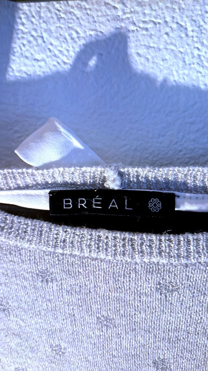 Petit pull fin gris clair à pois pailletés - photo numéro 4