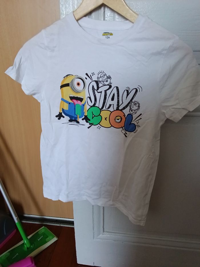 Tee-shirt les  minions blanc et multicolore
