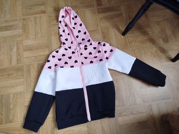 Sweat capuche 7ans