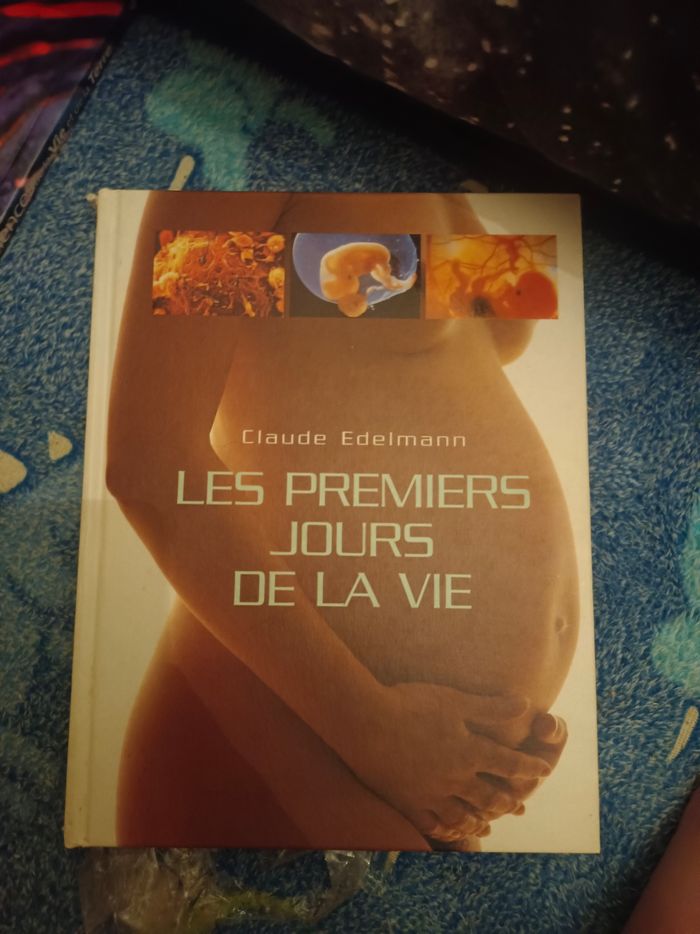 Livre 'es premiers jours
