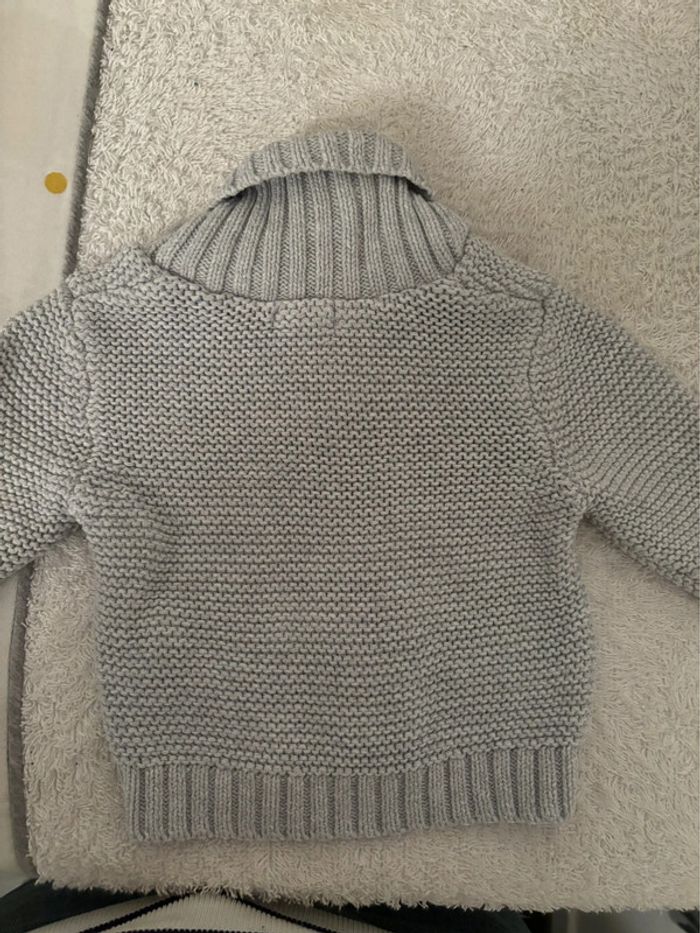 Pull/ gilet gris - photo numéro 2