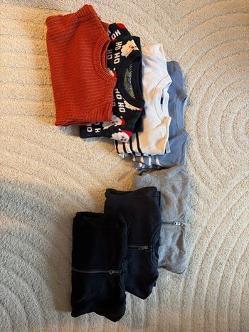 Lot de 4 pull et 3 Sweat capuche zip