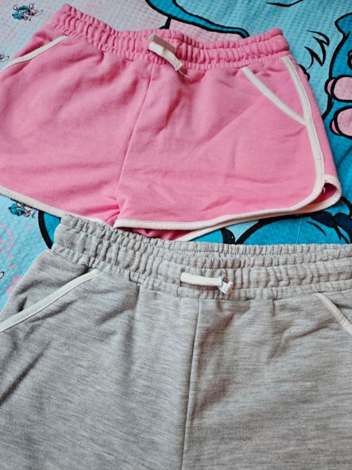 Short fille - photo numéro 2