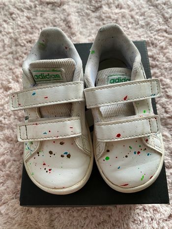 Basket Adidas personnalisé Mickey et prénom Maël taille 21