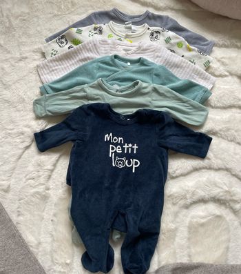 Pyjamas 1 mois