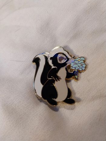 Pins Disney bambi fleur fantasy, édition limitée