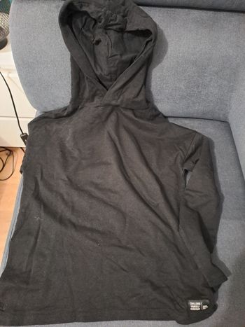 Pull capuche