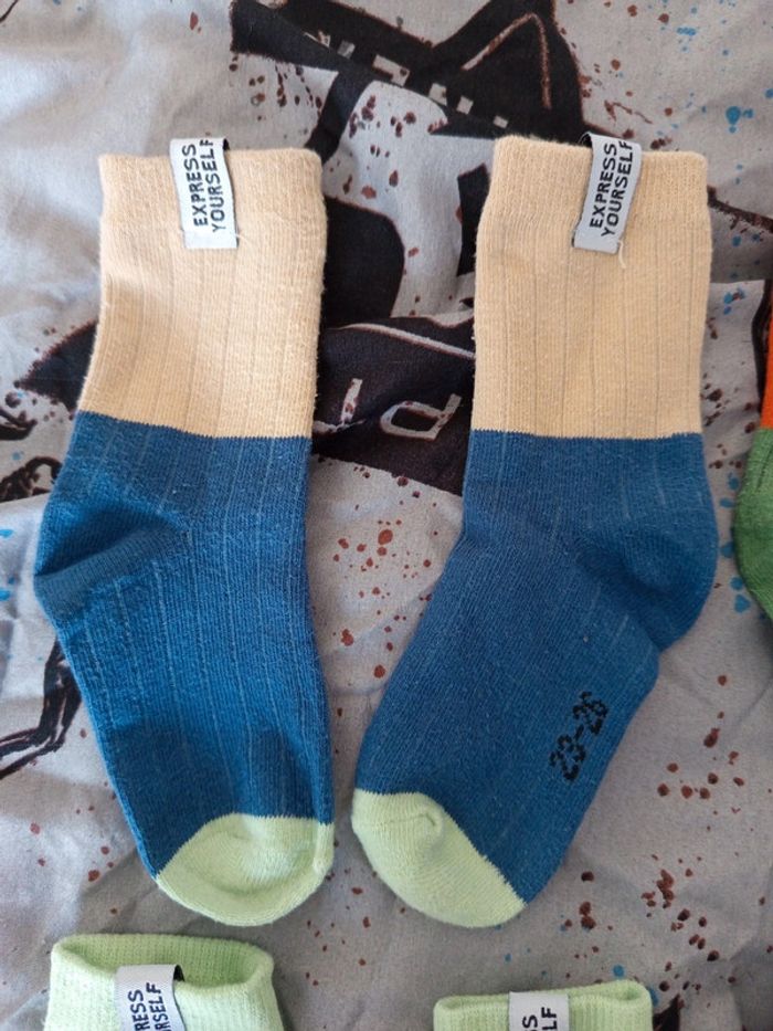 Lot 4 paires de chaussettes 23-26 - photo numéro 2