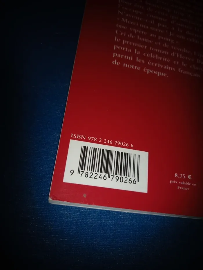Livre bazin vipère au poing - photo numéro 3