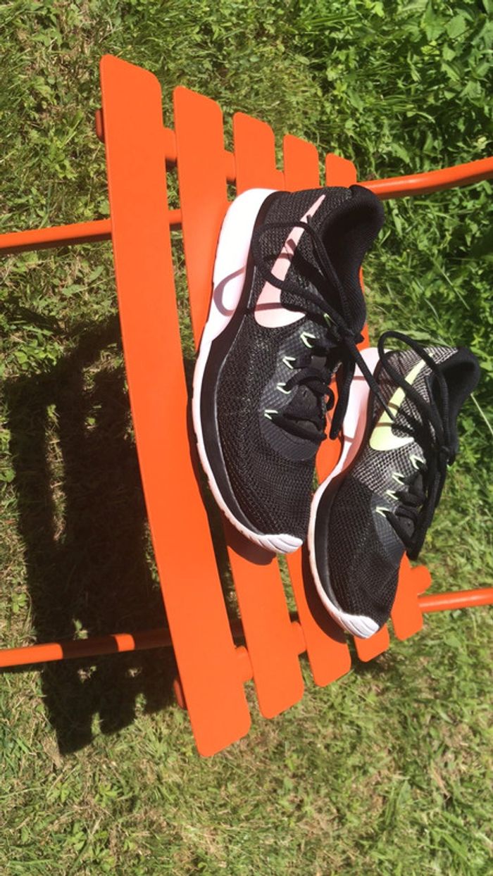 Chaussures Nike 38 - photo numéro 3