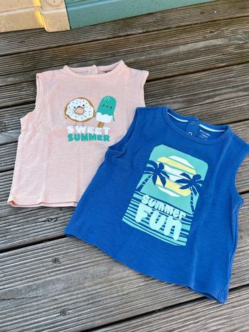 TEE shirt sans manche 18 mois