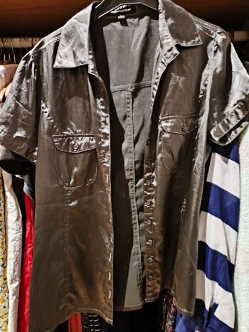Chemise manche courte satinée