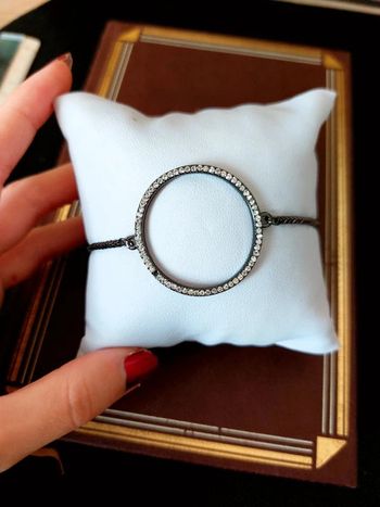 Magnifique bracelet ajustable