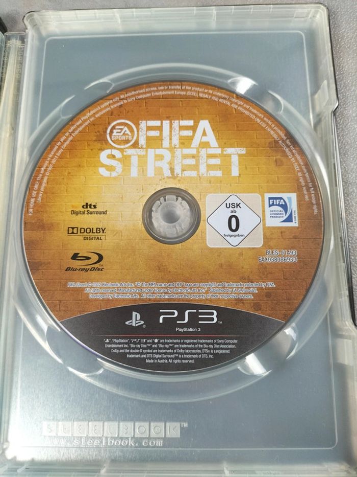 Jeu PS3 – FIFA Street (Steelbook Édition Messi) - photo numéro 5