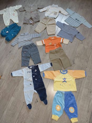 Lot de vêtements bb garçons 1 3 6 mois