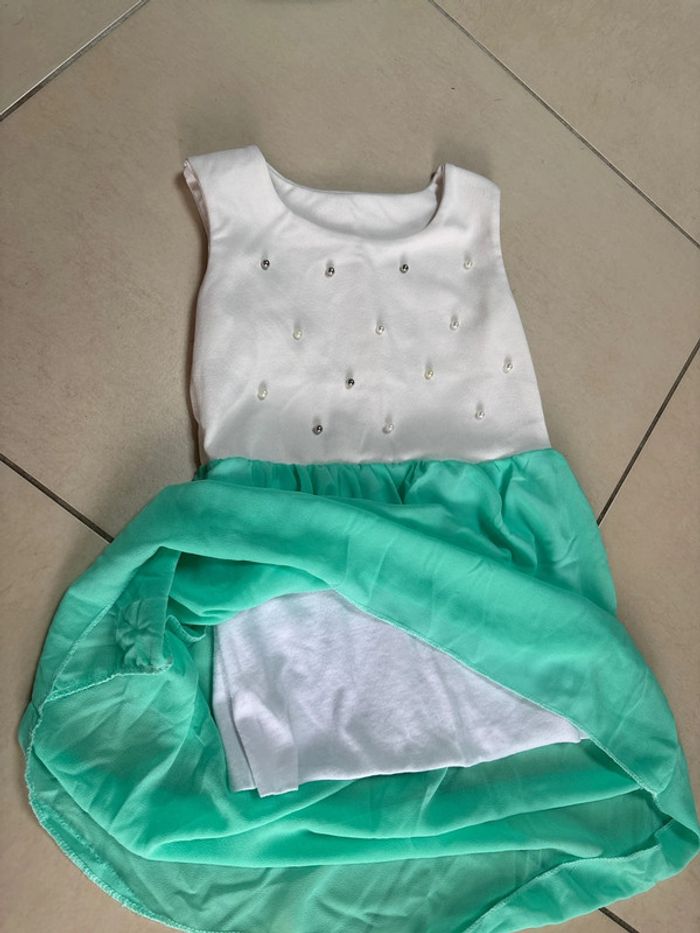 Robe 4 ans - photo numéro 2