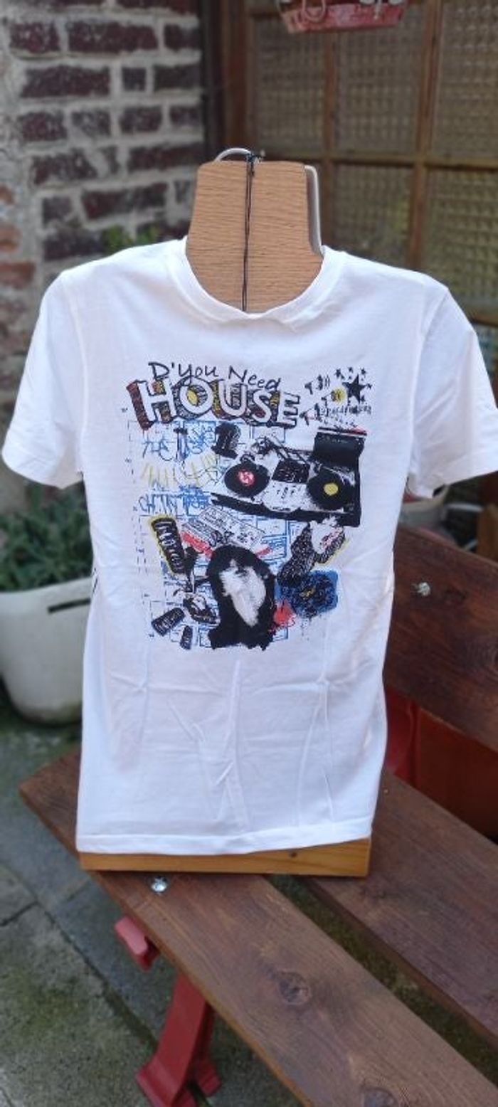 t shirt