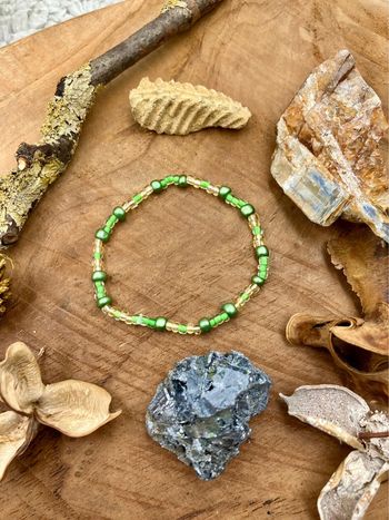 Bracelet en perle de rocaille vert - élastique - ethnique