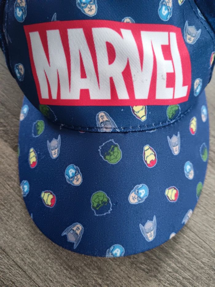 🌞 Casquette Marvel taille 52 cm très bon état général - photo numéro 5