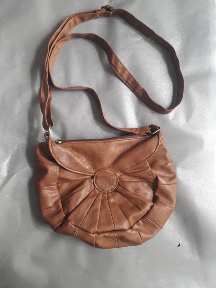 Petit sac bandoulière Camel Pull & Bear - photo numéro 2