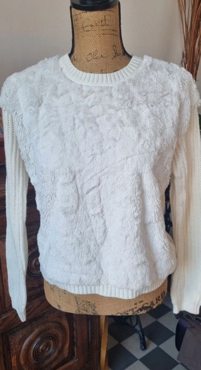 Pull blanc Bershka