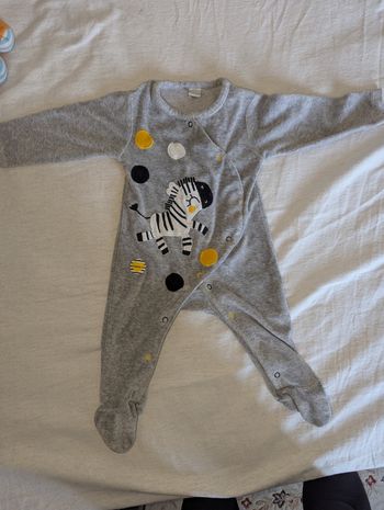 Lot vetement bébé 1mois à 3mois