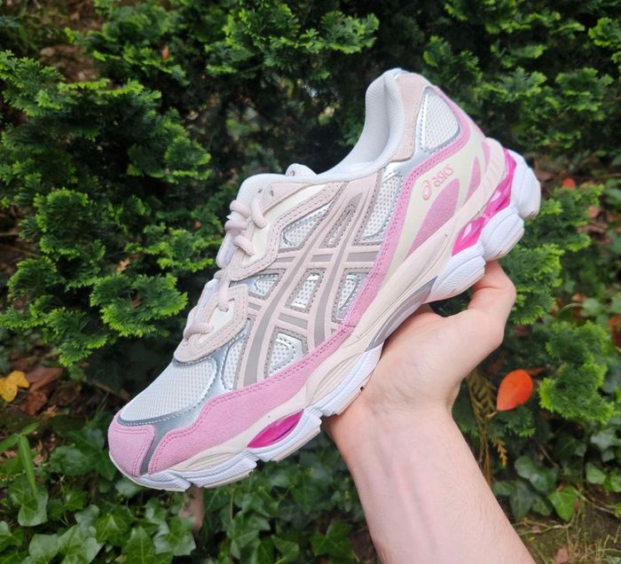Asics GEL-NYC cream mineral beige pink