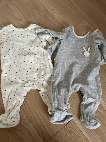 Lot de 2 pyjamas neuf orchestra 12 mois