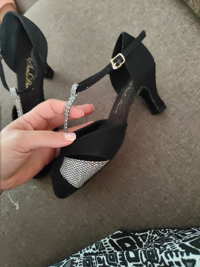 Chaussures de danse noires et argentées - photo numéro 2