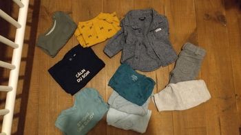 Vend 2 cartons entier de vêtements garçon