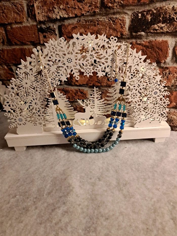 Collier multi rang bleu doré et noir