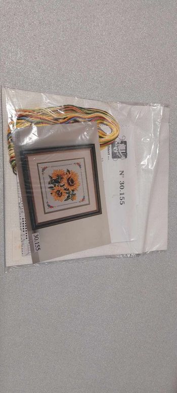 Kit broderie point de croix tournesols Vervaco 30 x 30 cm neuf