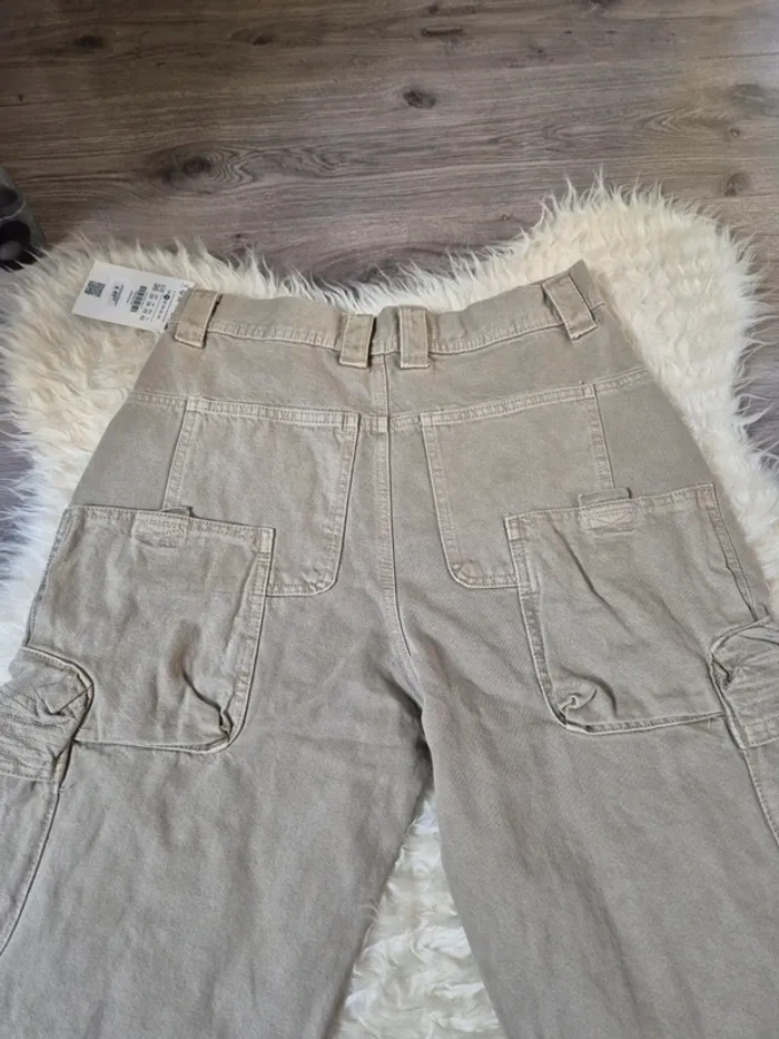 Pantalon baggy multifonction T. 36 Bershka - photo numéro 7