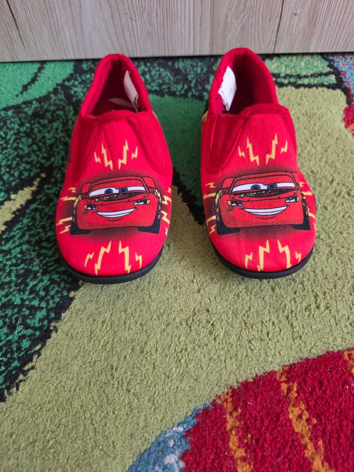 CHAUSSONS GARÇON DISNEY THE PIXAR CARS ROUGE TAILLE 29