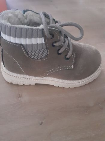 Chaussure bébé style timbaland