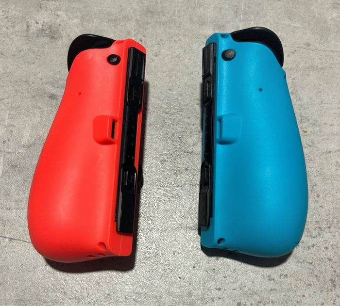 Lot de joycons pour Switch - génériques - photo numéro 2
