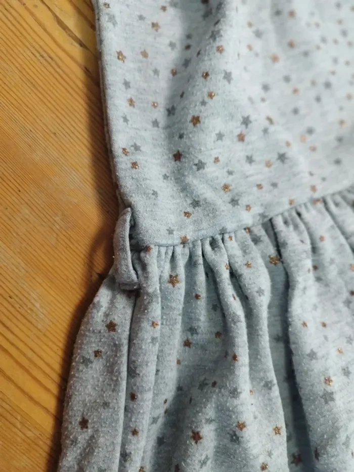 Robe à étoiles - photo numéro 3