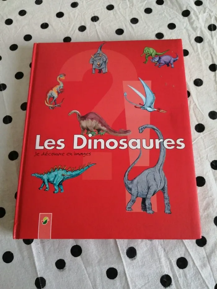Livre de découverte sur les dinosaures / shwager - photo numéro 2