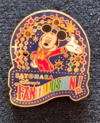 Pins Disney Tokyo Fantillusion Sayonara (pile à changer)