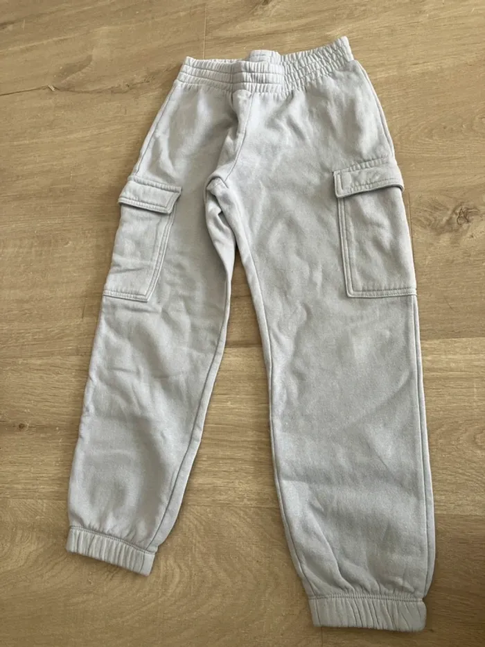 Pantalon jogging cargo H&M 8/9 ans 134 cm