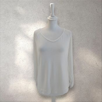 T-shirt manches longues col v manches transparentes M