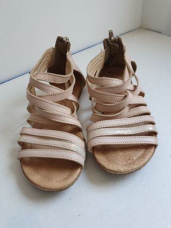 Nu pieds T36 pour fille