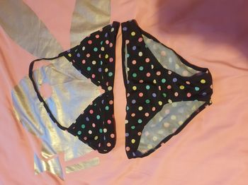 Maillot de bain 2 pièces taille 14 ans