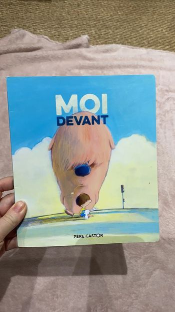Livre Moi Devant