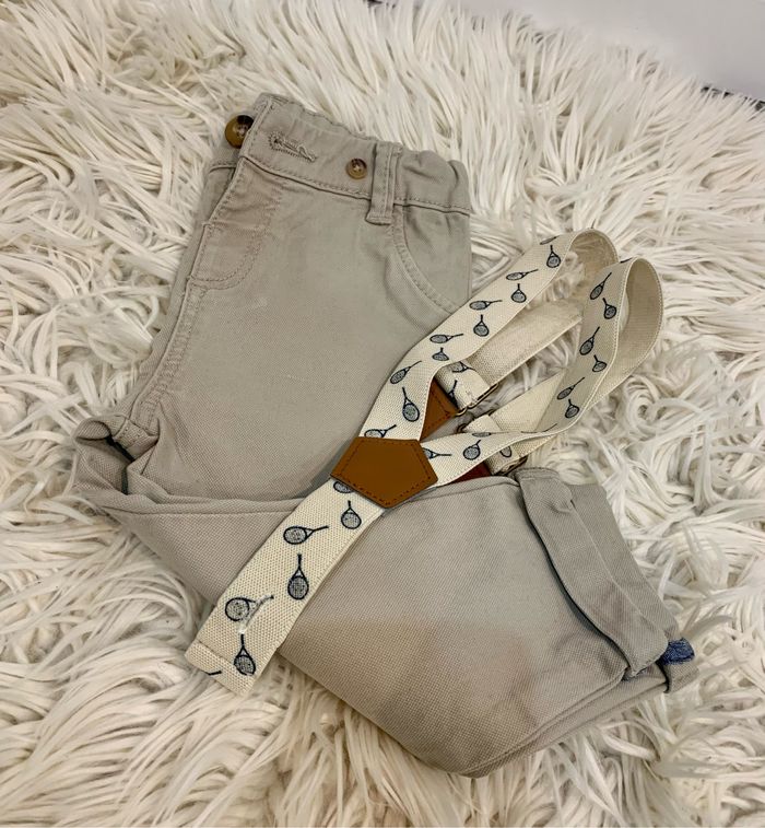 Jeans beige à bretelles