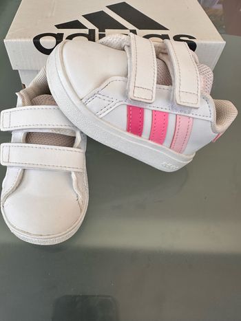 Adidas Grand Court blanche/rose