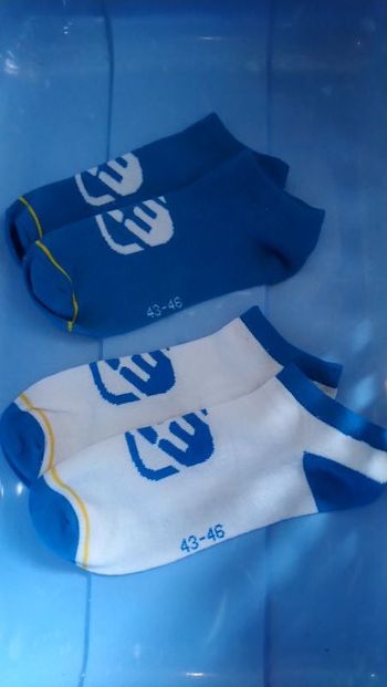 chaussettes basses turquoise et blanc