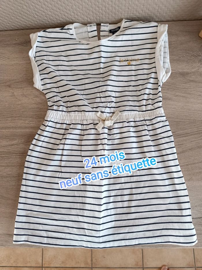 Robe marinière Kiabi 24 mois neuve sans étiquette