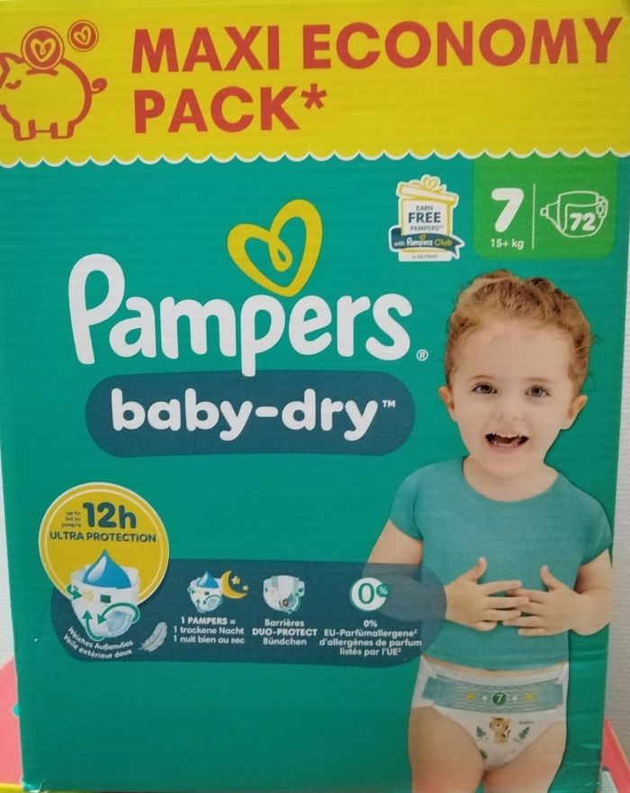 Paquet de 72 couches Pampers taille 7 neuf