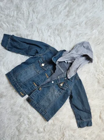 Veste à capuche 12 mois